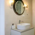 Country Vintage House - With Garden Appartamento