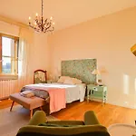Country Vintage House - With Garden