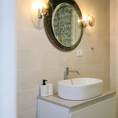 Country Vintage House - With Garden Apartamento