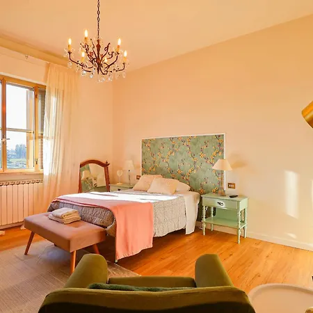 Country Vintage House - With Garden